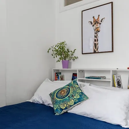 Apartment Vatican Oasis - Garden View Balcony & Full Kitchen *