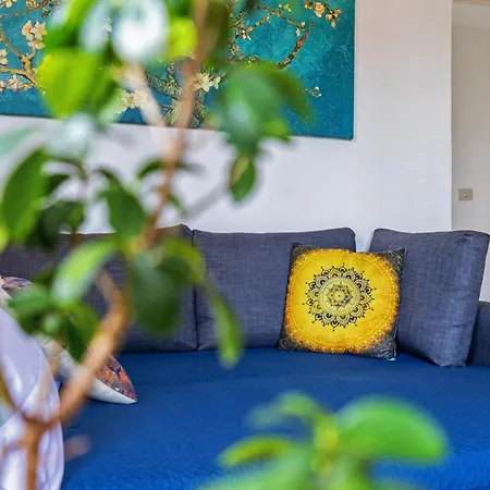 Apartment Vatican Oasis - Garden View Balcony & Full Kitchen *