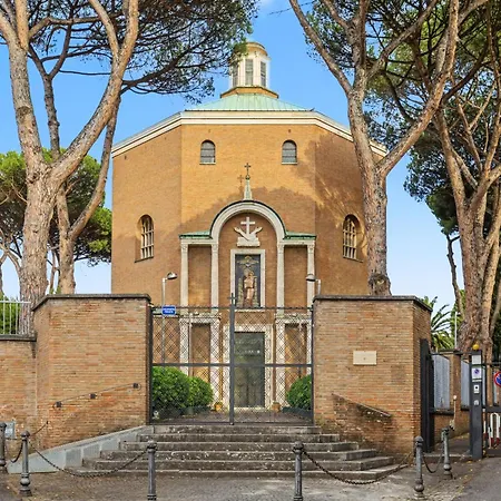 Apartment Vatican Oasis - Garden View Balcony & Full Kitchen Rome
