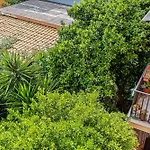 Vatican Oasis - Garden View Balcony & Full Kitchen * Rom
