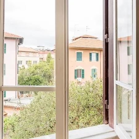 Bright Vatican Suite With Balcony, Garden View And Full Kitchen * Řím