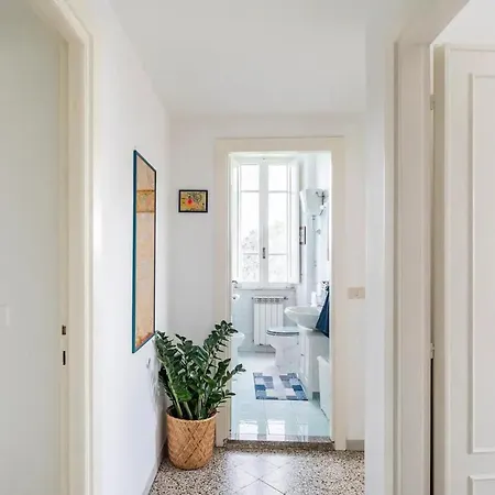 Bright Vatican Suite With Balcony, Garden View And Full Kitchen Daire Roma