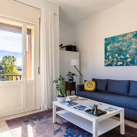 Bright Vatican Suite With Balcony, Garden View And Full Kitchen * Roma