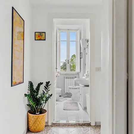 Vatican Oasis - Garden View Balcony & Full Kitchen Appartamento Roma